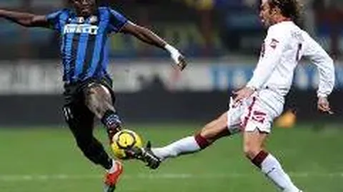 “马竞3-0完胜瓦伦西亚，阿尔瓦雷斯梅开二度，科雷亚破门，力挽连平颓势！”